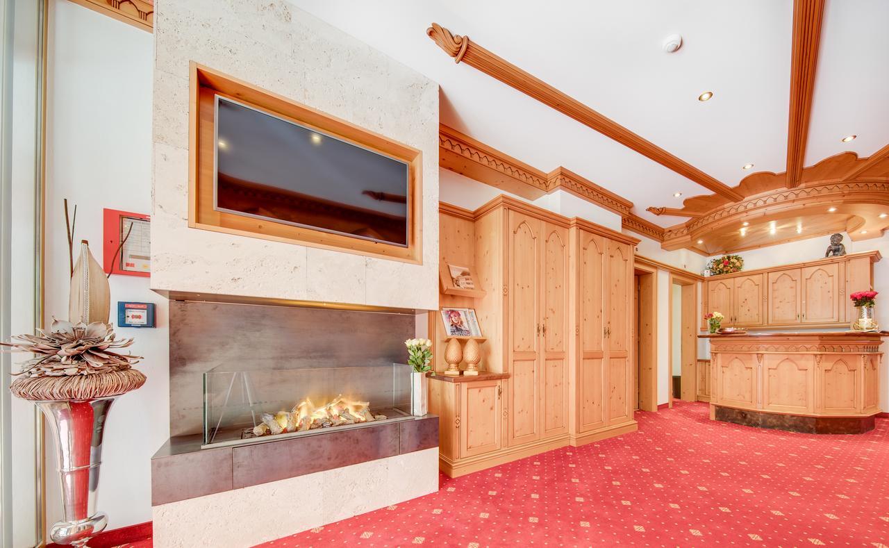 Hotel Albona 4*